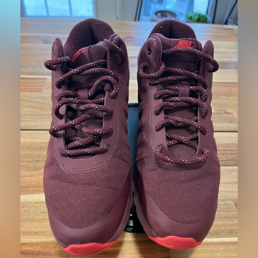 Nike Air Invigor Mid trainers womens 9.5